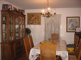 5th image of 1303 Evergreen Ave