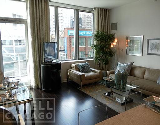 2nd image of 479 W Huron St #1