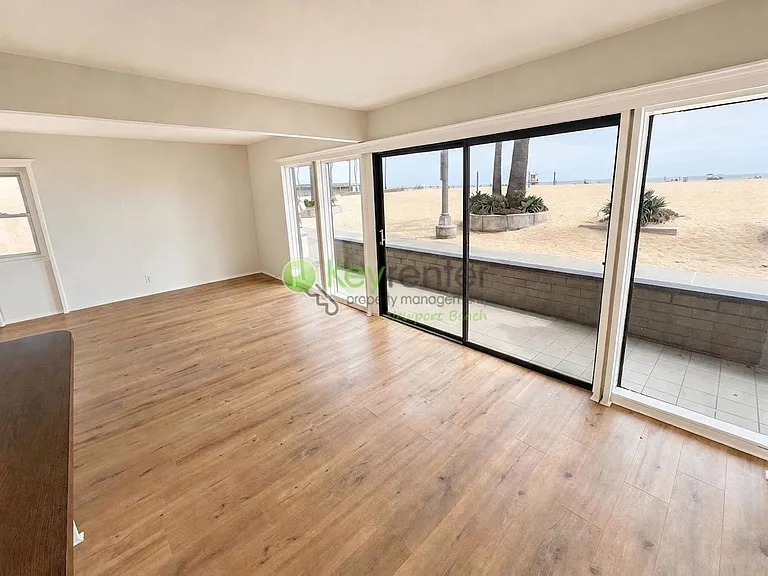 1510 W Oceanfront #A-B — Photo 9