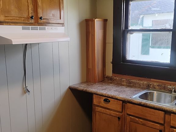4th image of 2902 5th St