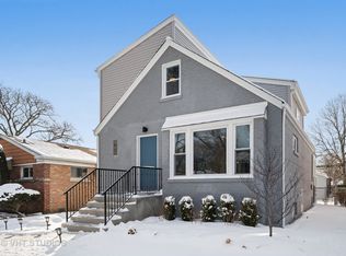 2108 Brummel St, Evanston, IL 60202