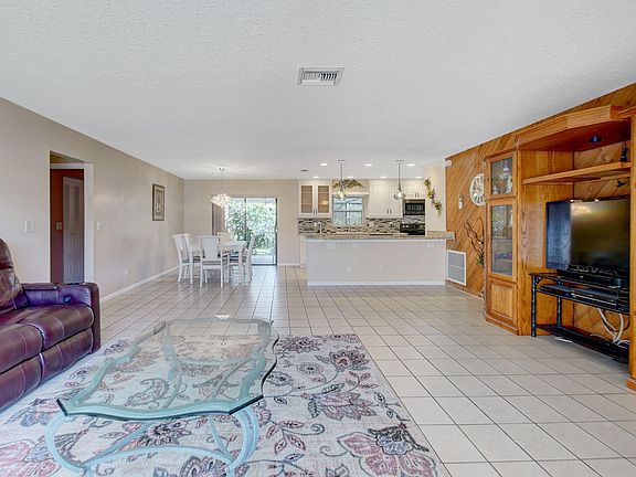 2nd image of 6361 Moonstone Way