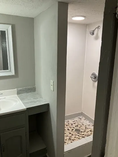 1 bed, 1.0 bath, 453 sqft, $600 — Photo 3