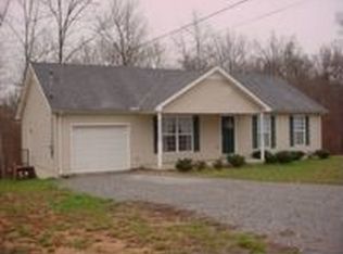 365 Station Dr, Waverly, TN 37185
