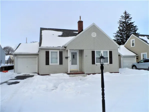 197 Cabot Rd, Rochester, NY 14626