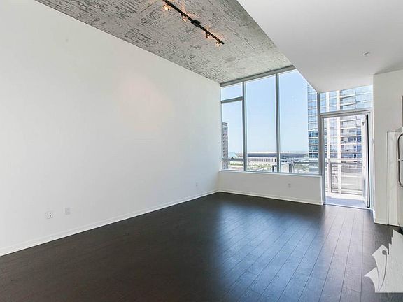2nd image of 1345 S Wabash Ave