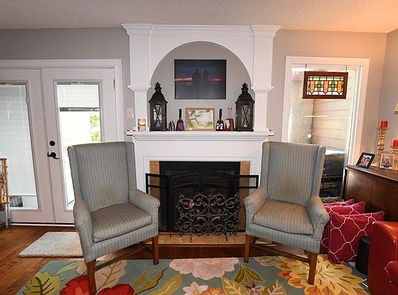 5th image of 111 Barkentine Ct