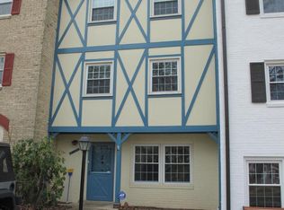 14835 Maidstone Ct, Centreville, VA 20120