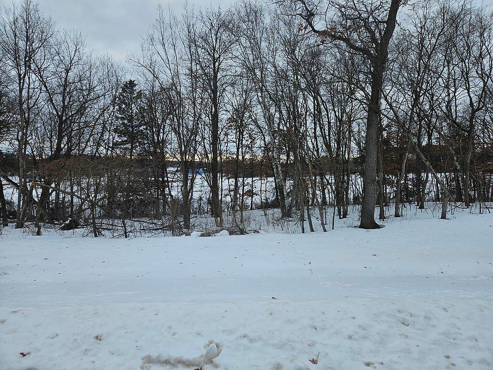1st image of 3 2 1/2 Ave NE