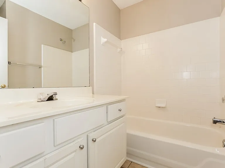 4259 Pentworth Ln NW — Photo 15