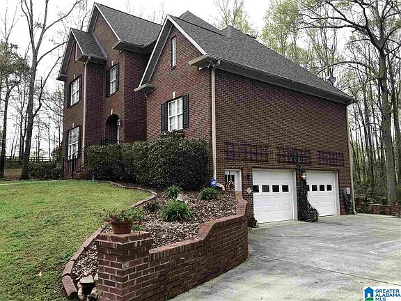 4th image of 101 Brook Chase Dr