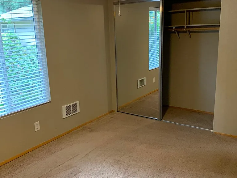 12504 SW Karen St #2 — Photo 9