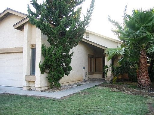 2nd image of 1451 Autumn Woods Pl