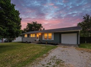 2424 Otsego Dr, Fort Wayne, IN 46825