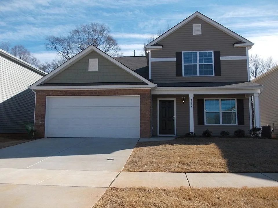 2528 Walnut Forest Dr