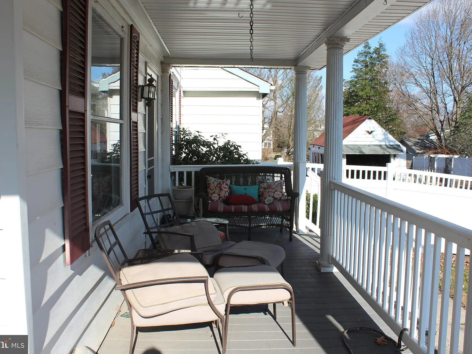 6 bed, 2095 sqft, $3,300 — Photo 4