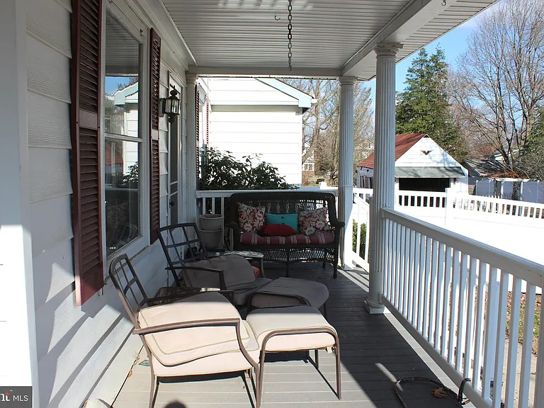 217 Villanova Rd — Photo 4