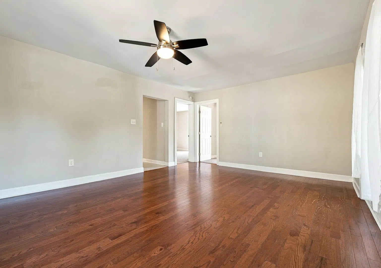Charming 3-Bedroom Durham Home with Updated Kitchen & Spacious Fenced Backyard! — Photo 4