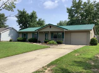 607 Willowood Dr, Ossian, IN 46777
