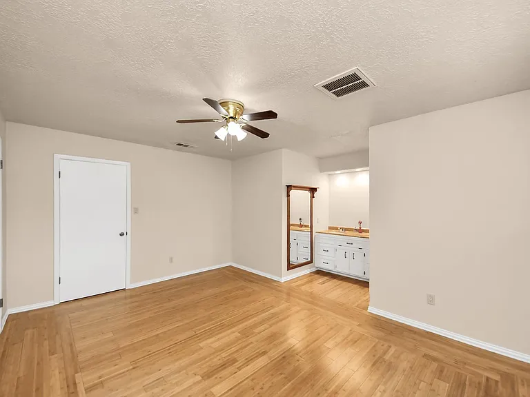14007 Fleur De Lis Blvd — Photo 15