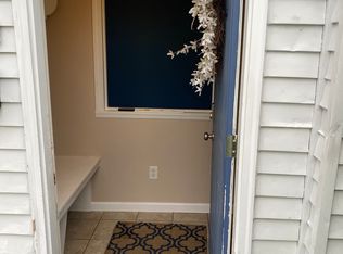 697 High St #A, California, PA 15419