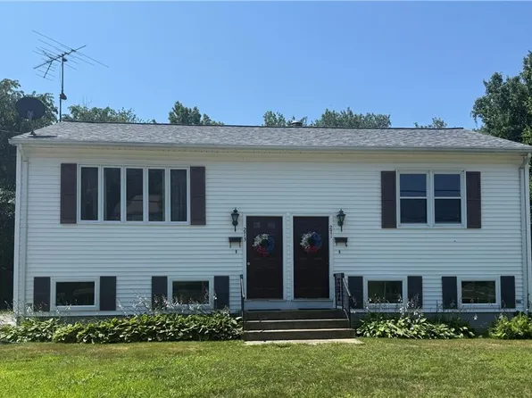 271-273 Chapel St, Burrillville, RI 02830