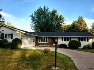 225 E 2nd St, Neche, ND 58265