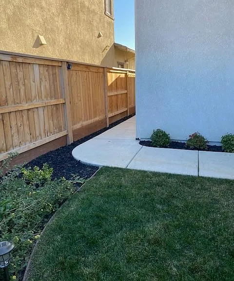 1901 Brogan Dr — Photo 26