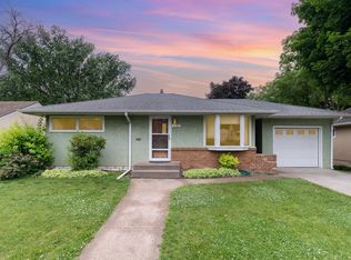 1121 Kennard St, Saint Paul, MN 55106