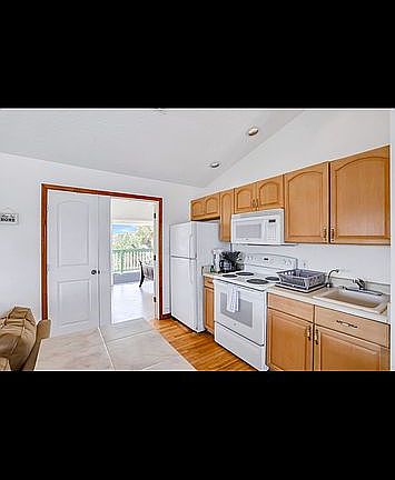 4th image of 5935 S Highway A1a