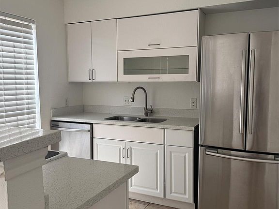 3rd image of 6645 Wanda Ln