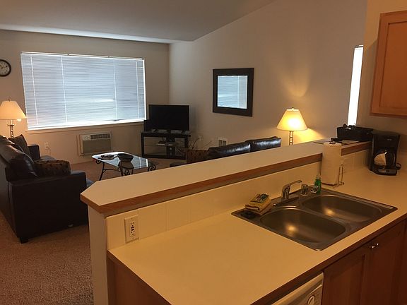 4th image of 2711 E Adirondack Ct