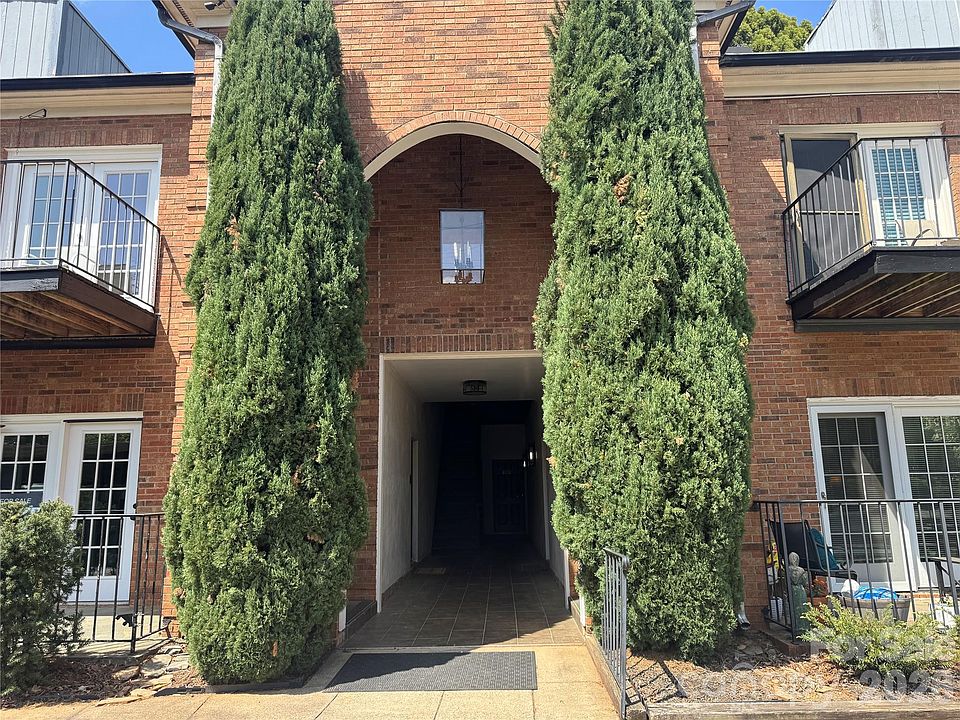 1st image of 1012 Queens Rd Unit C