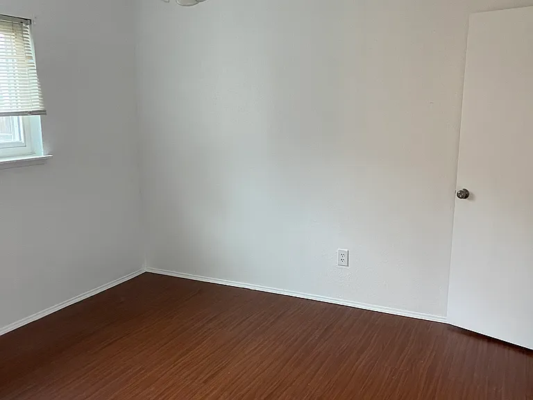 4405 Cranbrook Dr — Photo 15