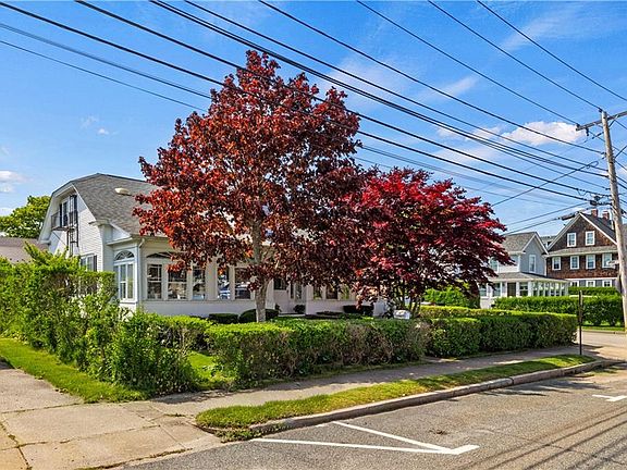 5th image of 35 Caswell St