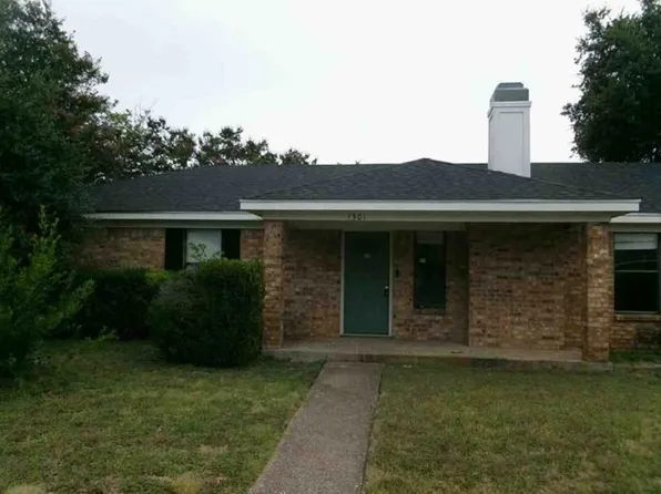 1301 Chapel Creek Rd, Woodway, TX 76712