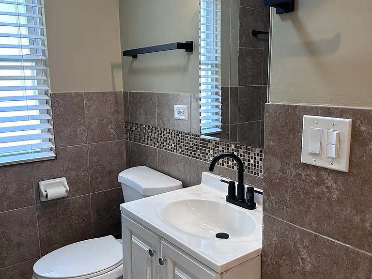 8532 S Yates Blvd #1 — Photo 8