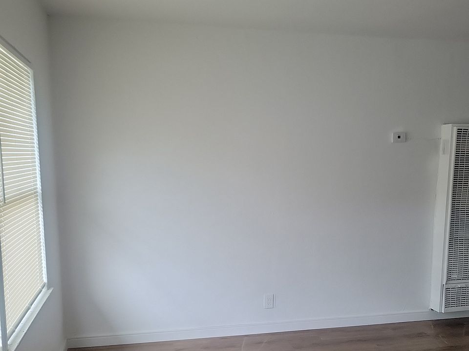 1st image of 1440 N Sierra Way #B