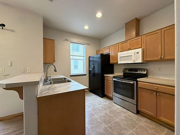 4th image of 17372 SW Donald Ct