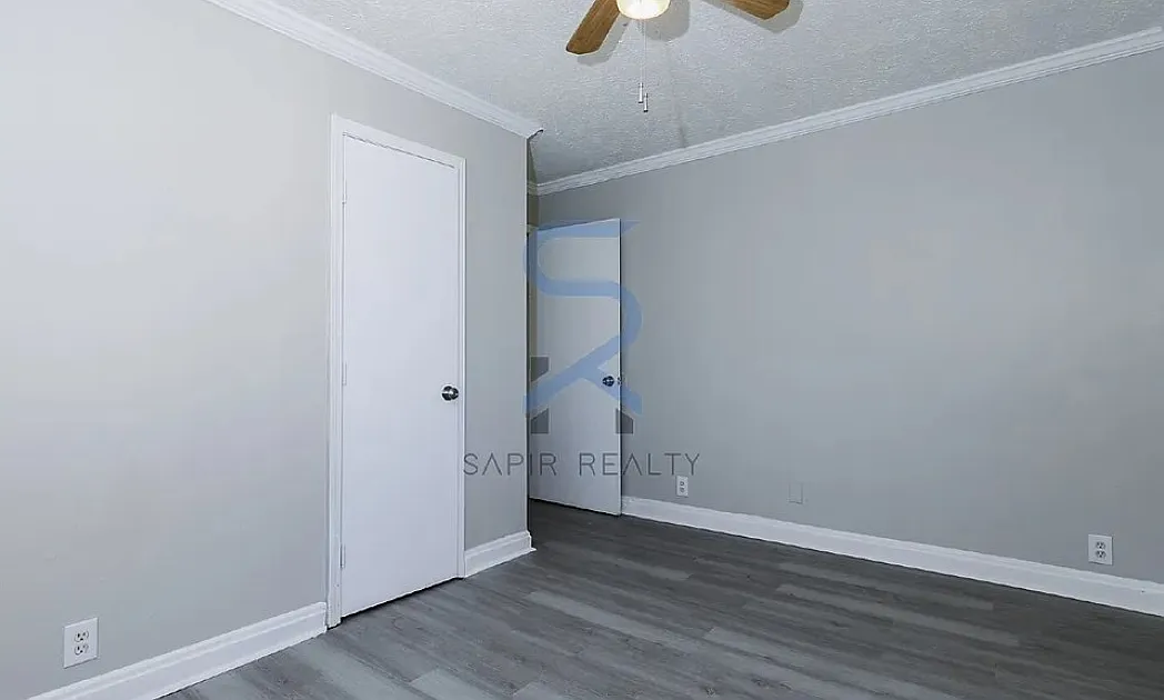 2 bed, 800 sqft, $1,100 — Photo 4
