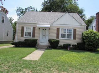 21 Hemlock Ave, Cranston, RI 02910