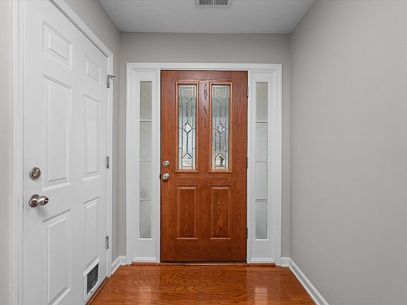4th image of 518 Sweet Meadow Drive