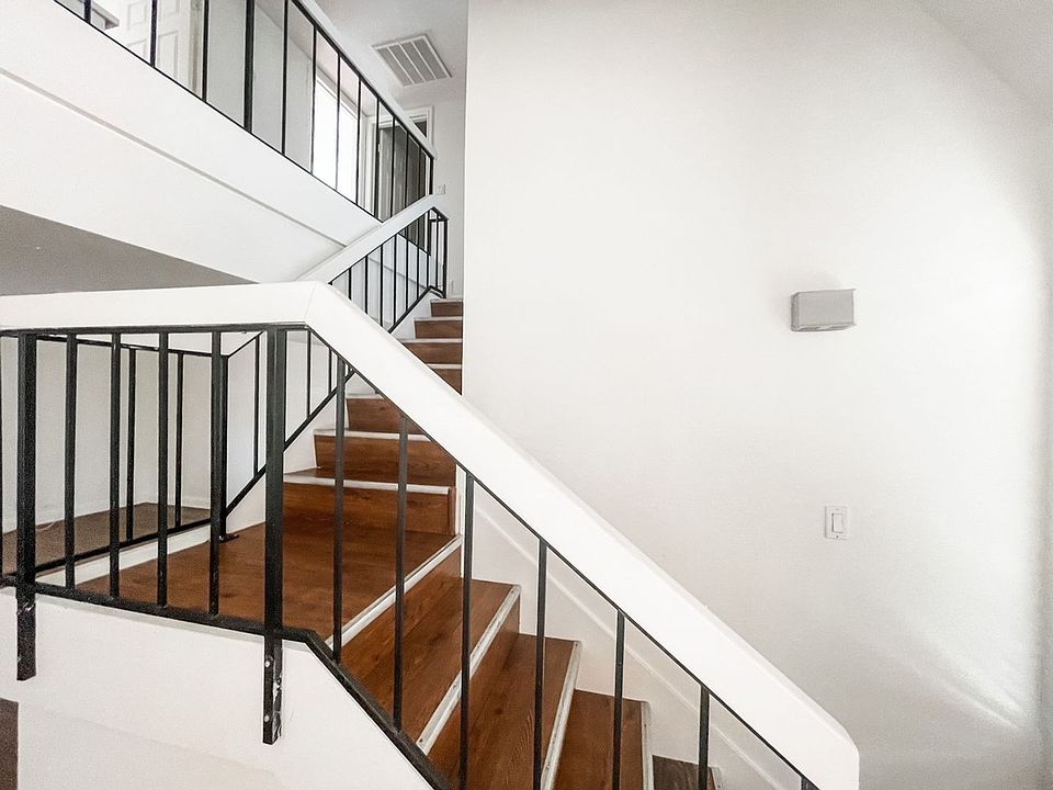 1st image of 7038 Hillcroft Way