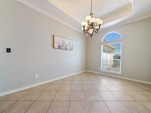 5th image of 6825 Island Park Ct