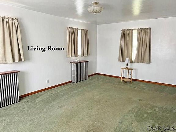 3rd image of 652 Russell Ave