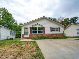 7905 NW 122nd Ct, Kansas City, MO 64163