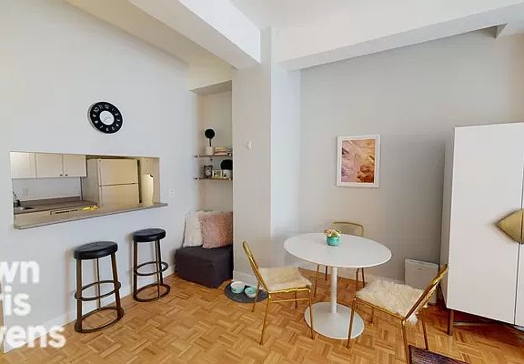 2nd image of 88 Greenwich St APT 523