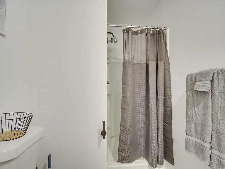 Tiny Apartment Rentals — Photo 13