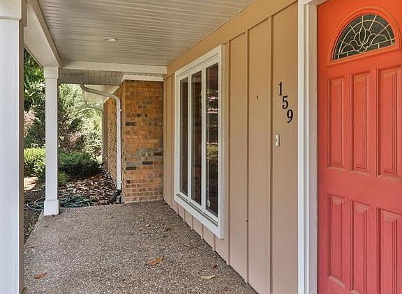 4th image of 159 Carriage Square Dr
