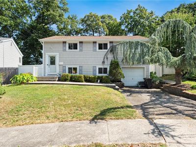 30 Penny Drive, Huntington Station, NY, 11746